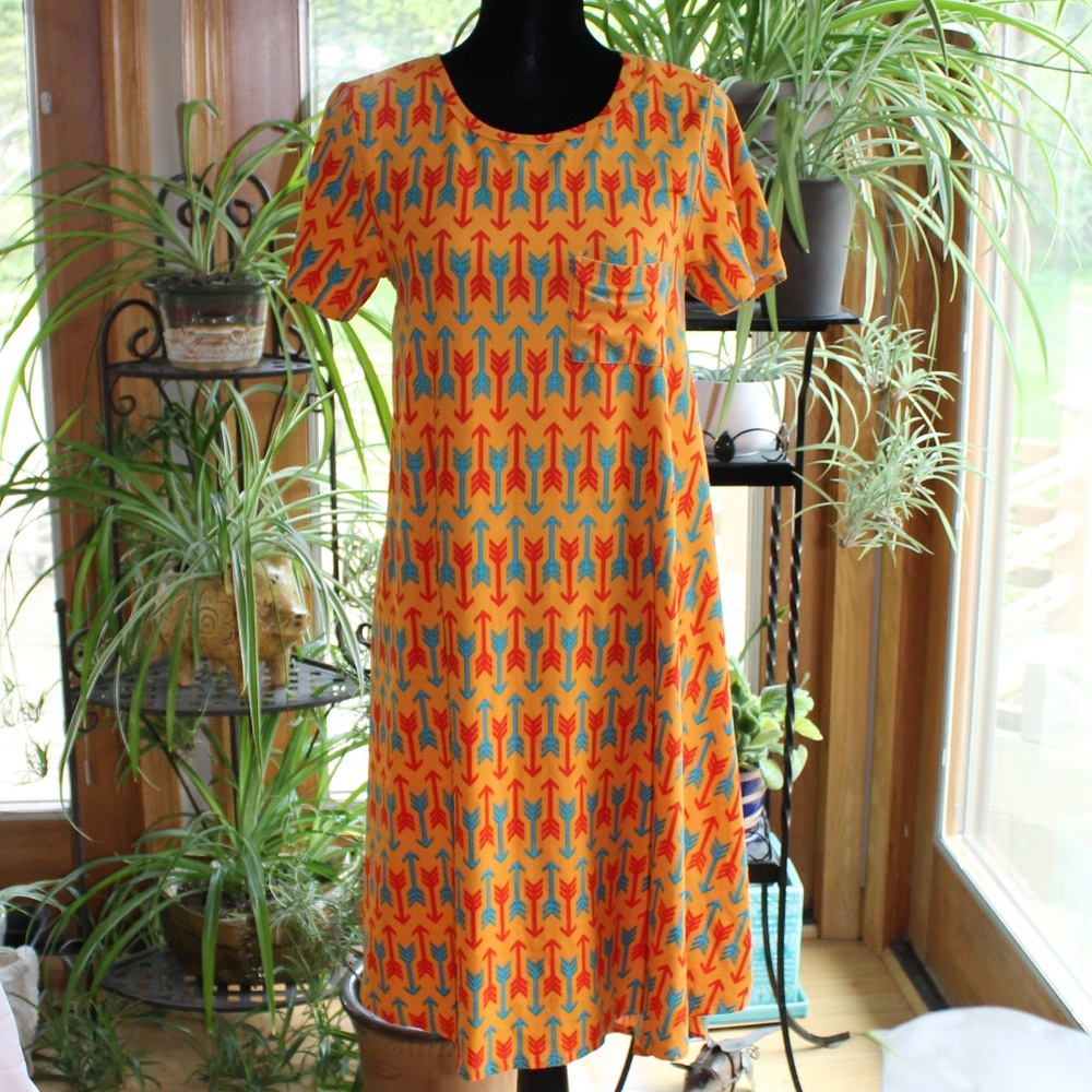 LuLaRoe Carly Hi-Lo Dress Size Small